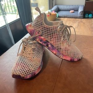 NoBull - Women’s Size 7 - Mesh Floral Runner/Trainer - White/Purple/Multicolor